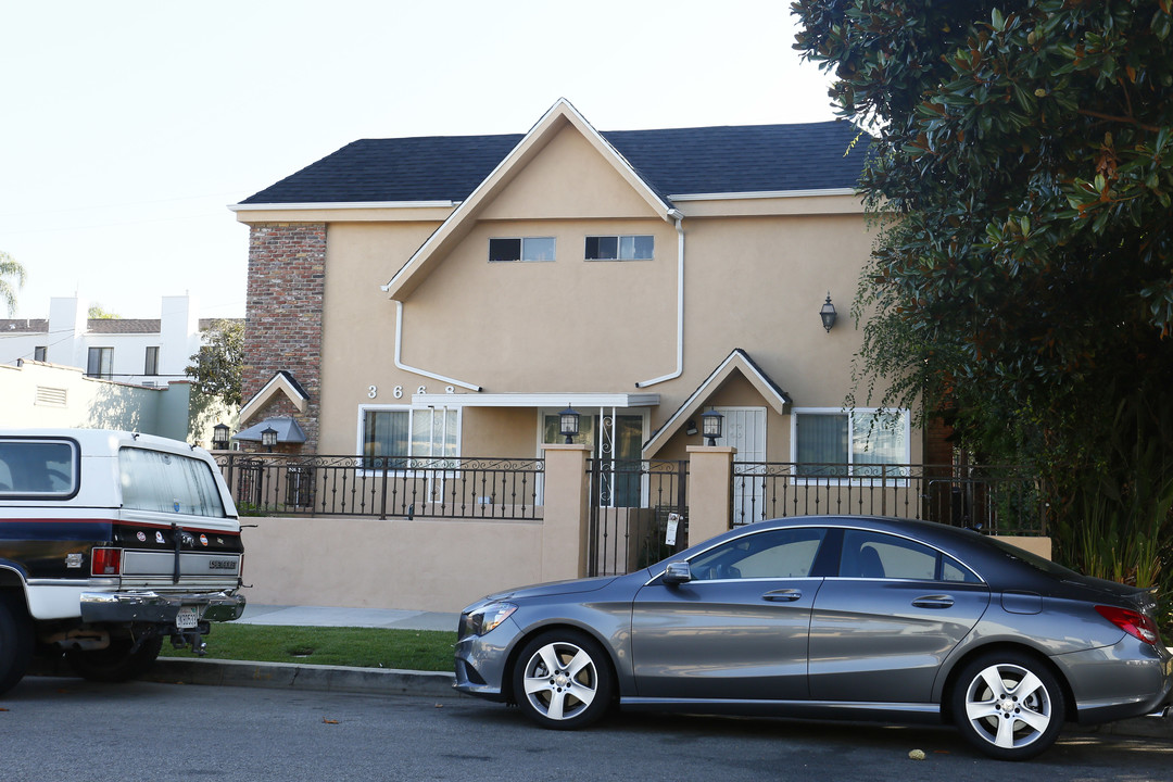 3668 Jasmine Ave in Los Angeles, CA - Foto de edificio