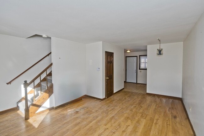 236 State St in Belchertown, MA - Building Photo - Building Photo