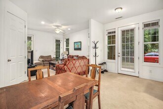 511 Coolidge St in Chapel Hill, NC - Building Photo - Building Photo