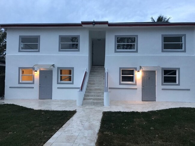 414 NW 53rd St, Unit 2