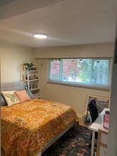 7037 Gibson St in Burnaby, BC - Building Photo - Building Photo