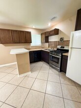 165 Smelker Ave in Beaumont, TX - Building Photo - Building Photo