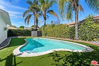 12423 Martha St in Los Angeles, CA - Building Photo - Building Photo