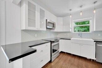 4630 SW 12th St in Miami, FL - Building Photo - Building Photo