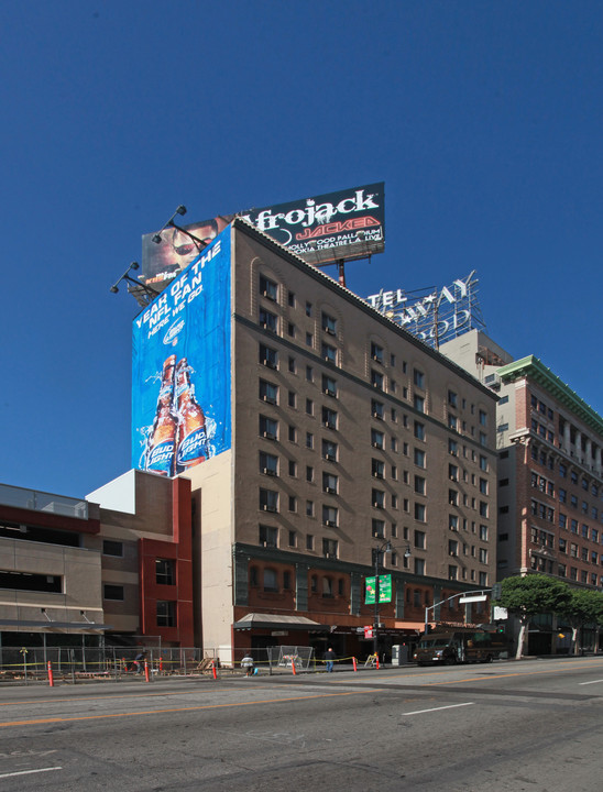 Hollywood Plaza in Los Angeles, CA - Building Photo