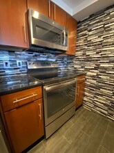 1933 Commonwealth Ave, Unit 606 in Boston, MA - Foto de edificio - Building Photo