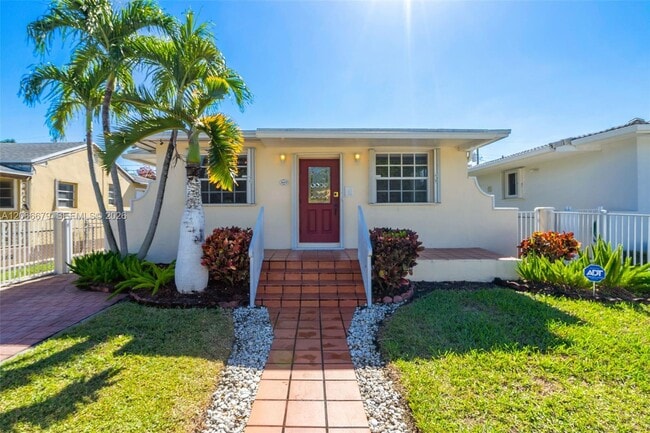 property at 3640 SW 25th St