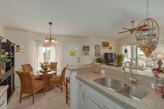 75-6081 Alii Dr in Kailua Kona, HI - Building Photo - Building Photo