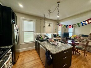 125 Princeton St, Unit 1 in Boston, MA - Building Photo - Building Photo