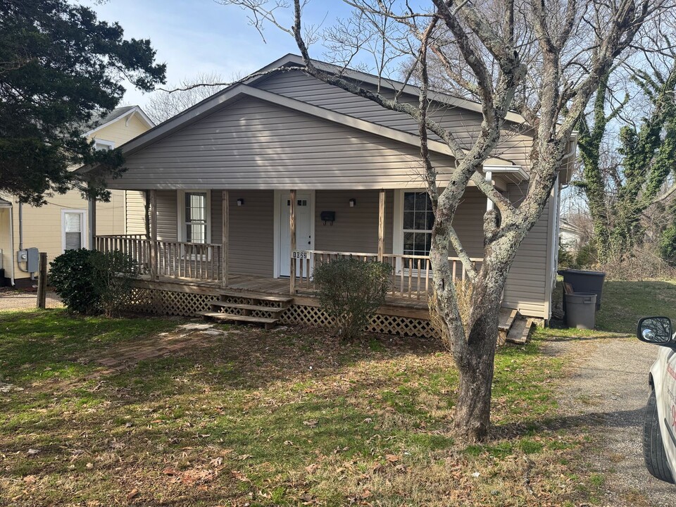 1022 Fifth St in Statesville, NC - Building Photo