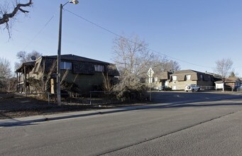 1710-1730 W 55th Ave in Denver, CO - Foto de edificio - Building Photo