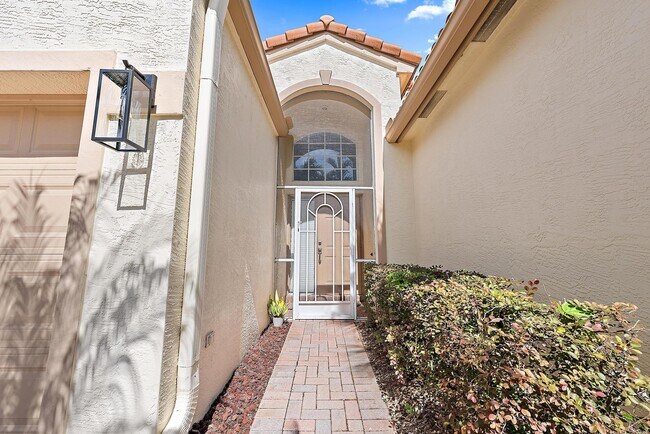 1189 SE Westminster Pl in Stuart, FL - Building Photo - Building Photo