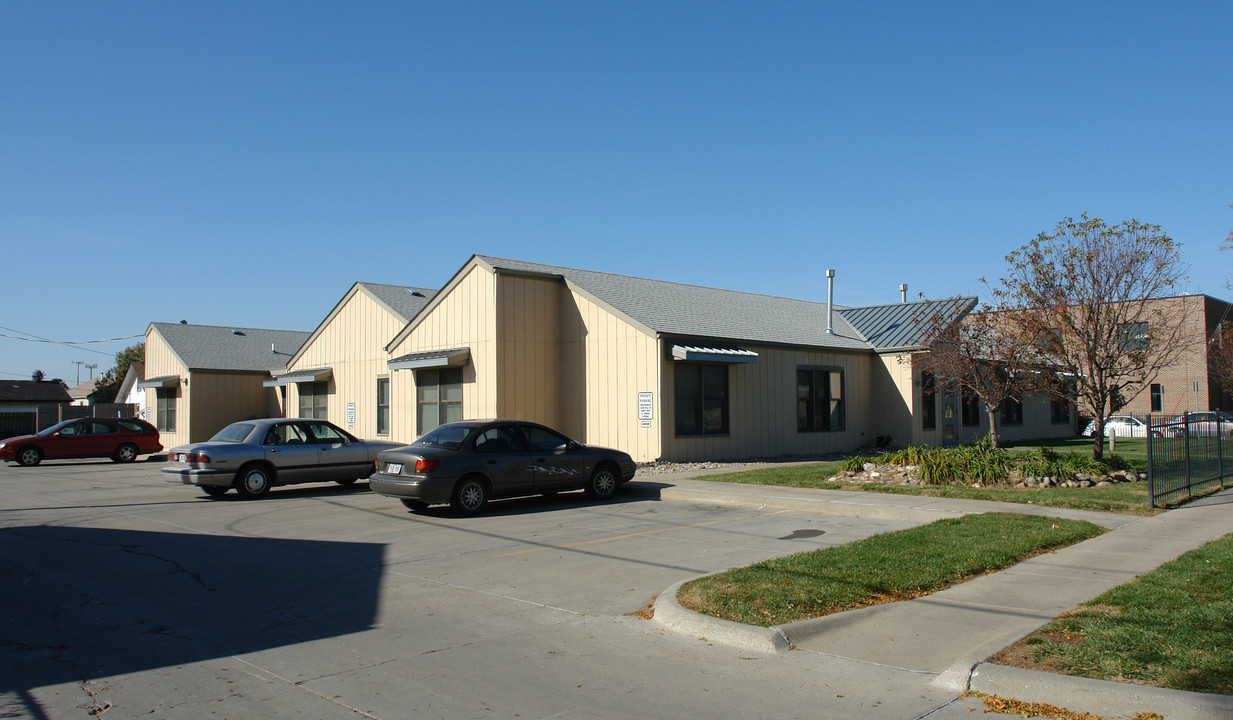 208 S 25th St in Council Bluffs, IA - Building Photo