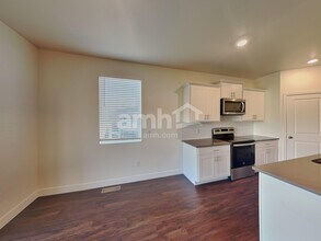 14891 W 82nd Ave in Arvada, CO - Building Photo - Building Photo