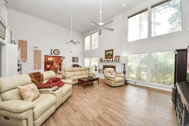 property at 17 Winged Foot Dr