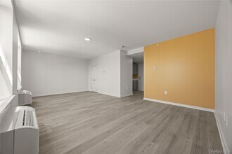 56 Prospect St in Yonkers, NY - Building Photo - Building Photo