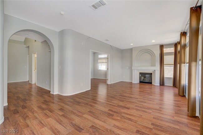property at 22 Lantern Glow