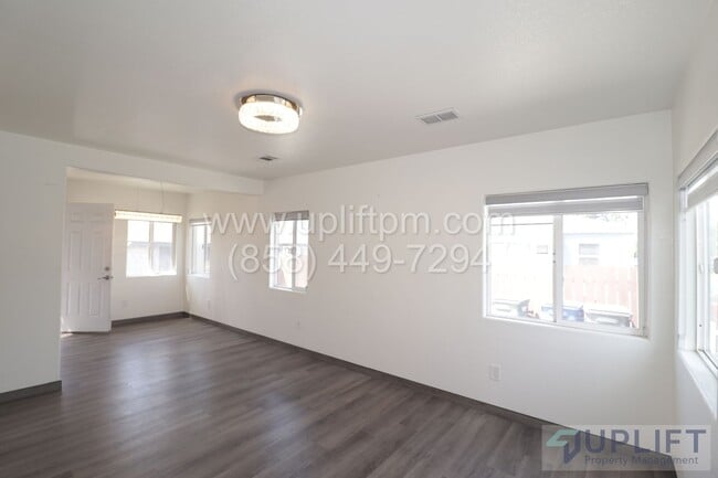 1205 Peach Ave in El Cajon, CA - Building Photo - Building Photo
