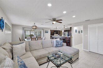 2033 SE 27th Terrace in Cape Coral, FL - Building Photo - Building Photo