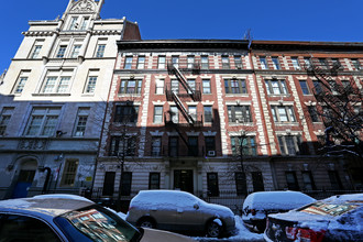 215 W 108th St in New York, NY - Foto de edificio - Building Photo