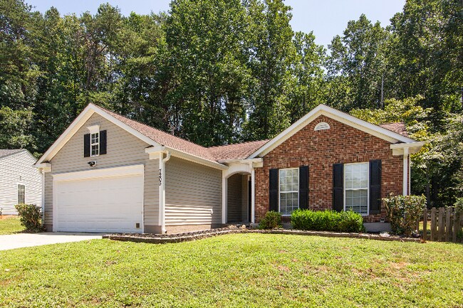 7205 Preakness Stakes Ln in Charlotte, NC - Building Photo - Building Photo