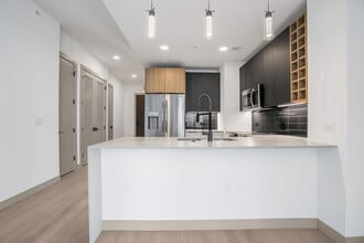 Vivian in Charlotte, NC - Building Photo - Building Photo