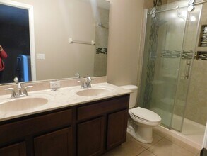 2657 River Landing Dr in Sanford, FL - Building Photo - Building Photo