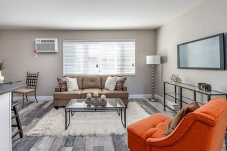 LA Living in Cincinnati, OH - Building Photo - Interior Photo