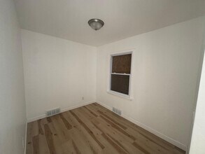 15243 Eastwood St in Detroit, MI - Building Photo - Building Photo