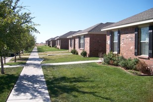 The Townhomes on Mirror in Amarillo, TX - Building Photo