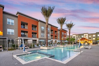 The Wyatt in Gilbert, AZ - Foto de edificio - Building Photo