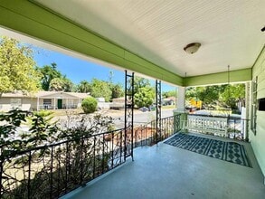 3511 Bishop Eddie Newkirk Wy in Tampa, FL - Building Photo - Building Photo