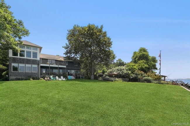 29 Bittersweet Ln in Sag Harbor, NY - Building Photo - Building Photo