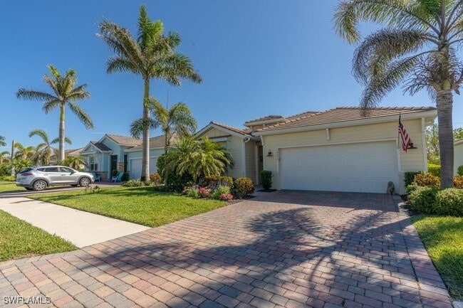 14570 Tropical Dr in Naples, FL - Building Photo - Building Photo