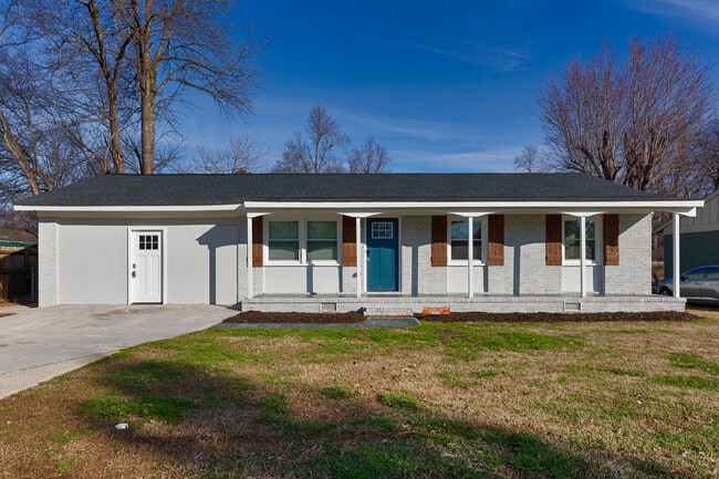 property at 3903 Telstar Cir SW