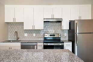 North 49 Apartments in Colorado Springs, CO - Building Photo