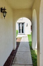 35177 Via Laguna in Winchester, CA - Building Photo - Building Photo