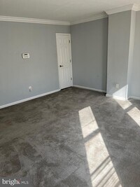 1426 N Bond St photo'