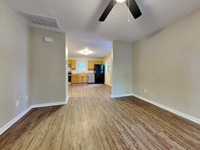 2312 Juniper Dr in Charlotte, NC - Foto de edificio - Building Photo