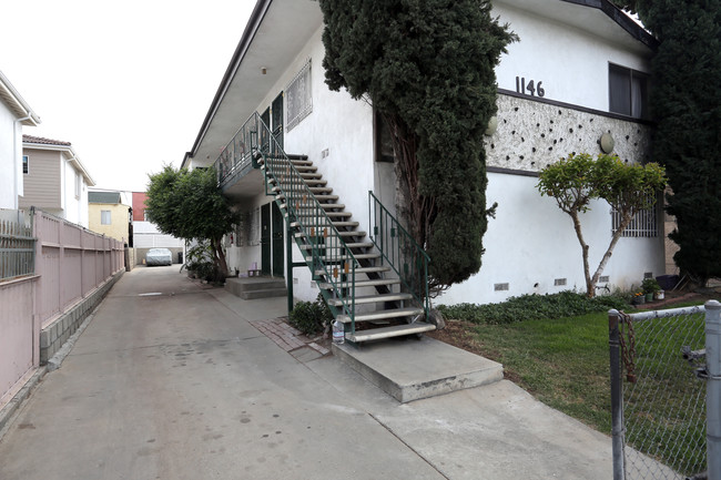 1146 S Mariposa Ave in Los Angeles, CA - Building Photo - Building Photo