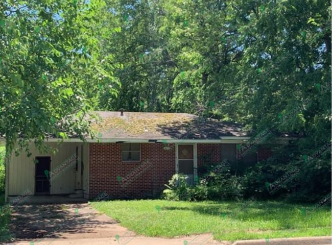 property at 1423 College Ave