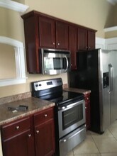 525 S Broadway St, Unit 525a in Glasgow, KY - Foto de edificio - Building Photo