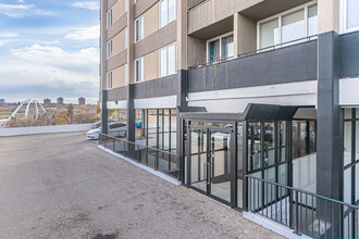 Tower Hill in Edmonton, AB - Building Photo - Building Photo