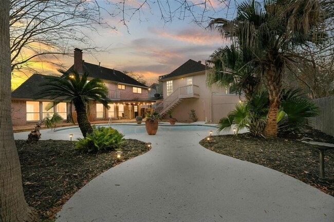 407 W Chelsea Pl in El Lago, TX - Building Photo - Building Photo