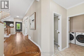 50 Insmill Crescent in Ottawa, ON - Building Photo - Building Photo