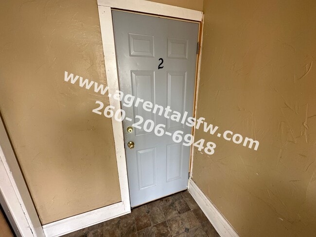 1115 High St-Unit -2 in Fort Wayne, IN - Building Photo - Building Photo