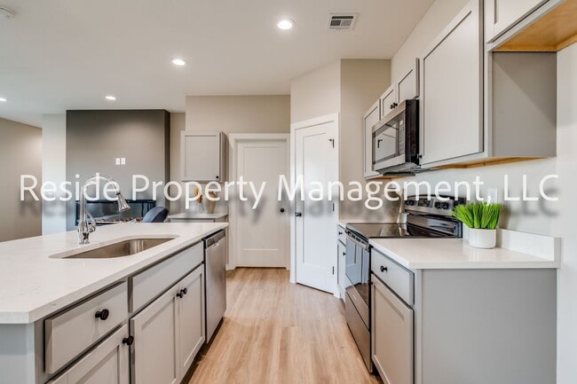 property at 2124 Melody Ct