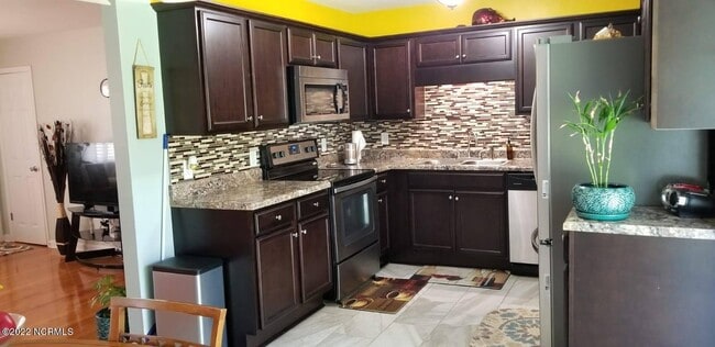 1006 Onsville Dr in Jacksonville, NC - Building Photo - Building Photo