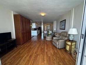 830 Shore Rd in Long Beach, NY - Building Photo - Building Photo