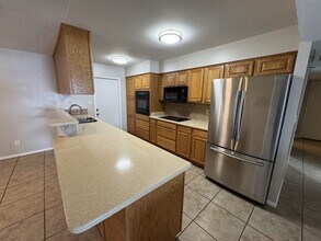 4329 W Garden Dr in Glendale, AZ - Building Photo - Building Photo